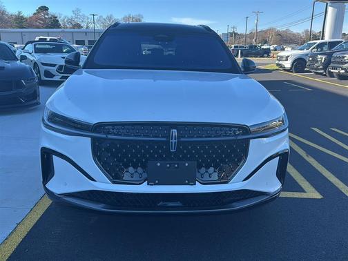 2024 Lincoln Nautilus Reserve