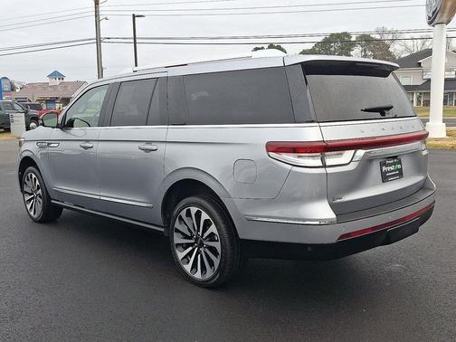 2024 Lincoln Navigator Reserve