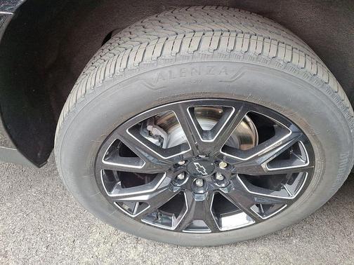 2023 Chevrolet Suburban 4WD High Country