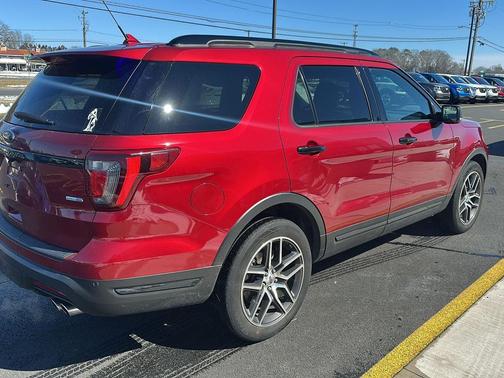 2019 Ford Explorer Sport