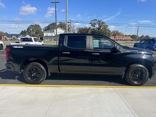 2022 Chevrolet Silverado 1500 Custom