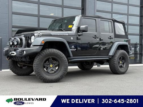 Black Clearcoat 2016 Jeep Wrangler Unlimited Rubicon