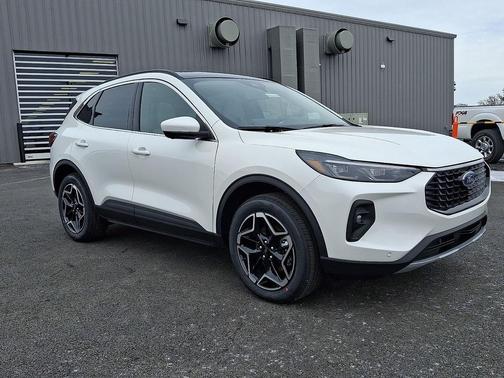 2026 Ford Escape Platinum