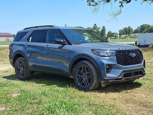 Vapor Blue 2026 Ford Explorer ST-Line