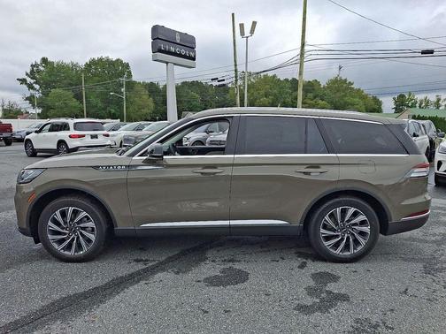 2025 Lincoln Aviator Premiere