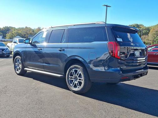 2025 Ford Expedition Max Active 4x4