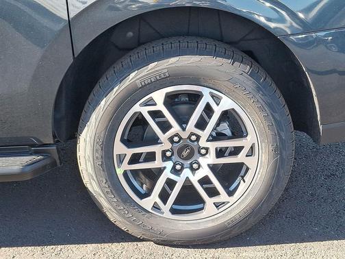 2025 Ford Expedition Max Active 4x4