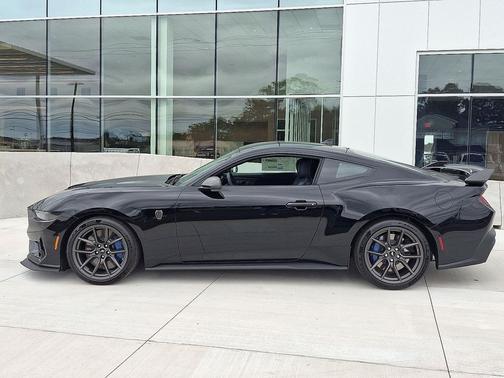 2025 Ford Mustang Dark Horse Fastback