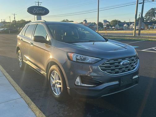Carbonized Gray Metallic 2021 Ford Edge SEL
