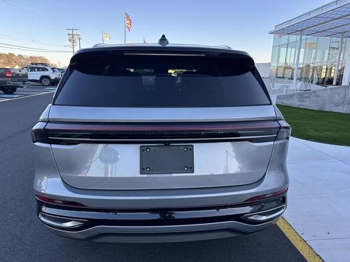 2024 Lincoln Nautilus Reserve