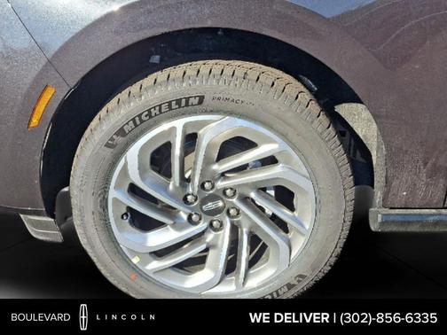 Starlight Gray Premium Colorant 2026 Lincoln Navigator Reserve
