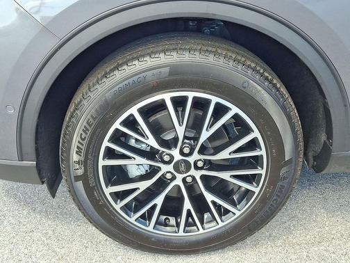 2024 Ford Escape PHEV Base