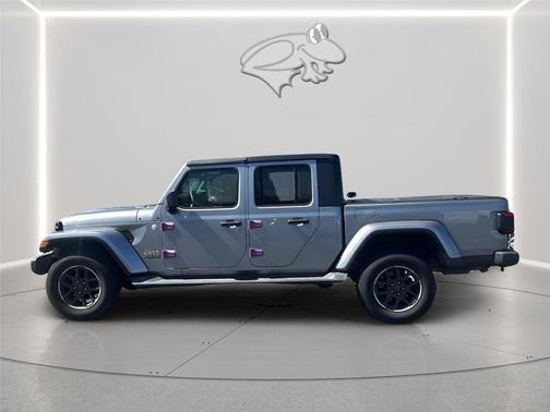 Billet Silver Metallic Clearcoat 2020 Jeep Gladiator Overland