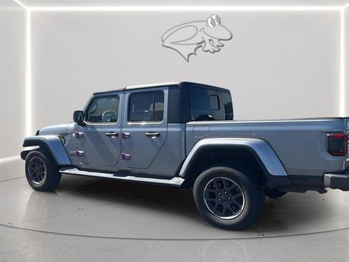 Billet Silver Metallic Clearcoat 2020 Jeep Gladiator Overland