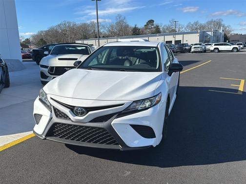 2019 Toyota Camry SE