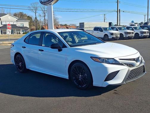 2019 Toyota Camry SE