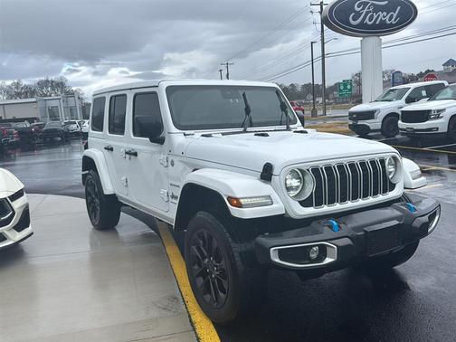 2024 Jeep Wrangler 4xe Sahara