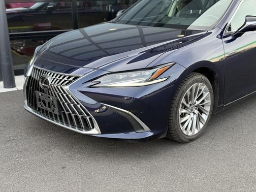 2023 Lexus ES 350 Ultra Luxury