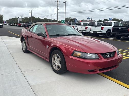2004 Ford Mustang Deluxe