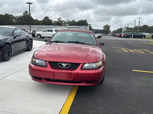2004 Ford Mustang Deluxe