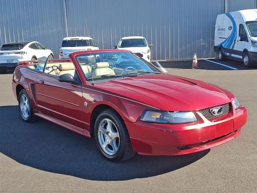 2004 Ford Mustang Deluxe