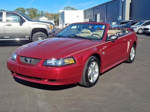 2004 Ford Mustang Deluxe