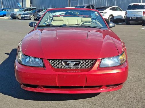 2004 Ford Mustang Deluxe