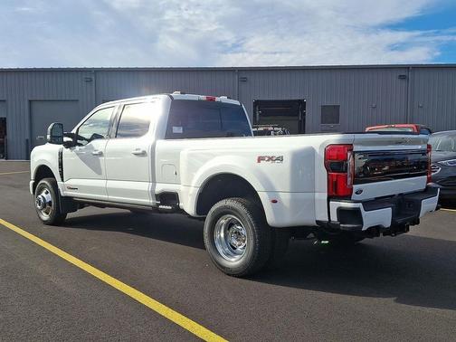2026 Ford F-350 XLT