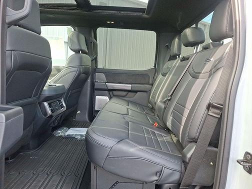 2025 Ford F-250 Platinum