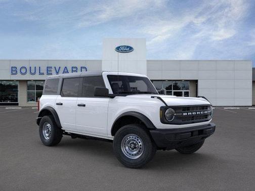 2025 Ford Bronco Base 4 Door 4x4