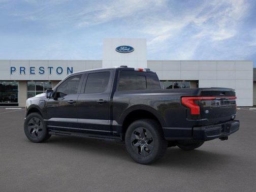 2025 Ford F-150 Lightning LARIAT