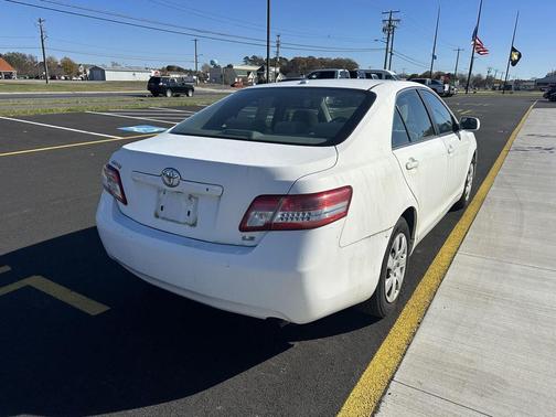 2010 Toyota Camry LE
