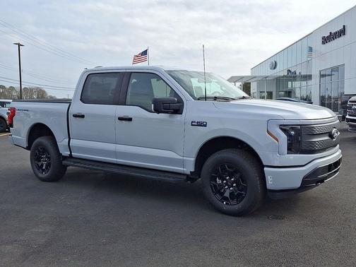 2025 Ford F-150 Lightning XLT