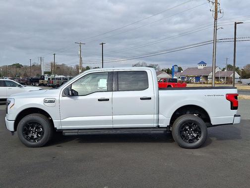 2025 Ford F-150 Lightning XLT