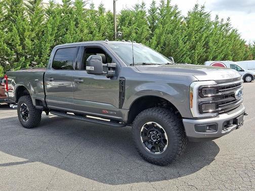 2025 Ford F-250 Platinum