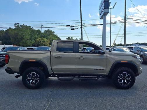 2024 GMC Canyon AT4X