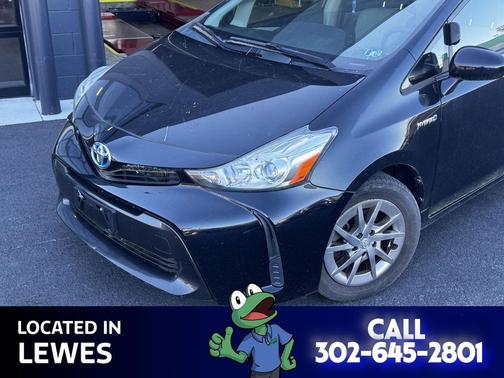 2016 Toyota Prius v Two