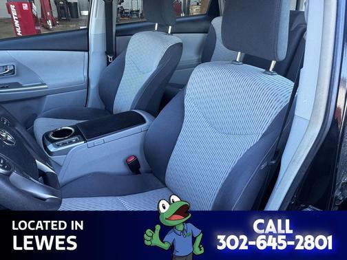 2016 Toyota Prius v Two