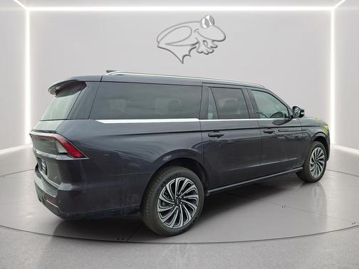 2025 Lincoln Navigator Black Label