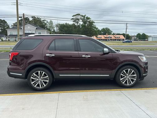 Burgundy Velvet Metallic Tinted Clearcoat 2018 Ford Explorer Platinum