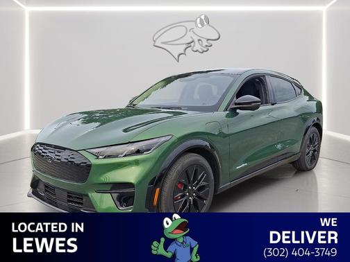 Eruption Green Metallic 2025 Ford Mustang Mach-E Premium