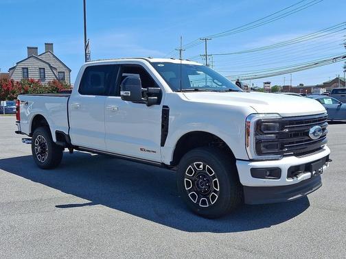 2025 Ford F-250 Platinum