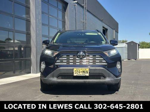 2020 Toyota RAV4 XLE Premium