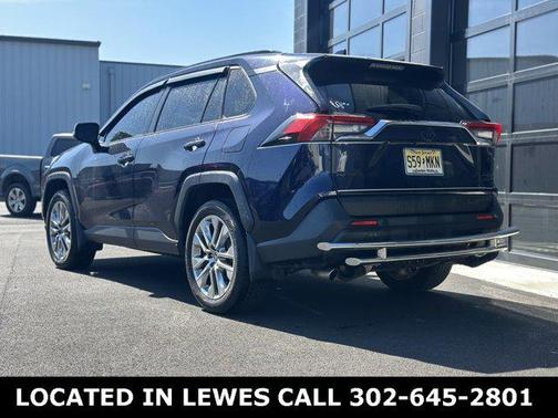 2020 Toyota RAV4 XLE Premium