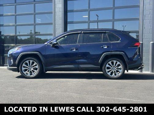 2020 Toyota RAV4 XLE Premium