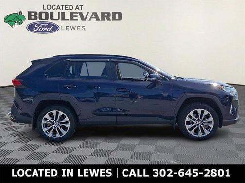 2020 Toyota RAV4 XLE Premium