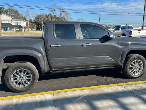 2024 Toyota Tacoma Limited