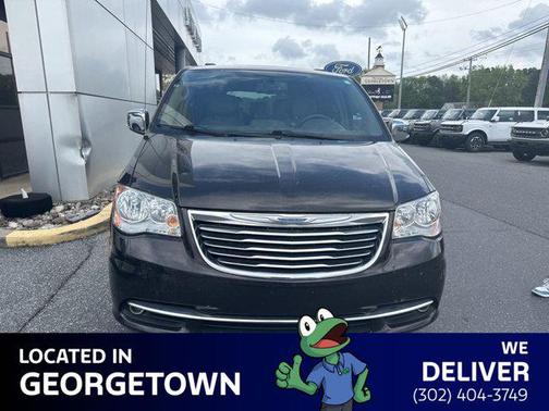 2015 Chrysler Town & Country Touring-L