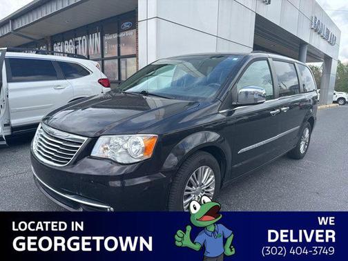 2015 Chrysler Town & Country Touring-L