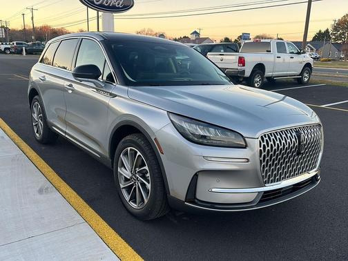 2024 Lincoln Corsair STANDARD